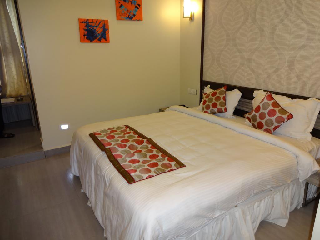 Buhari Royale Boutique Hotel Chennai Esterno foto